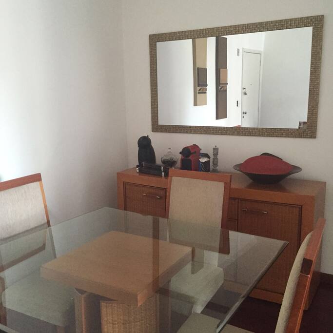 Sala de Jantar (TV, Internet, Netflix, NET)