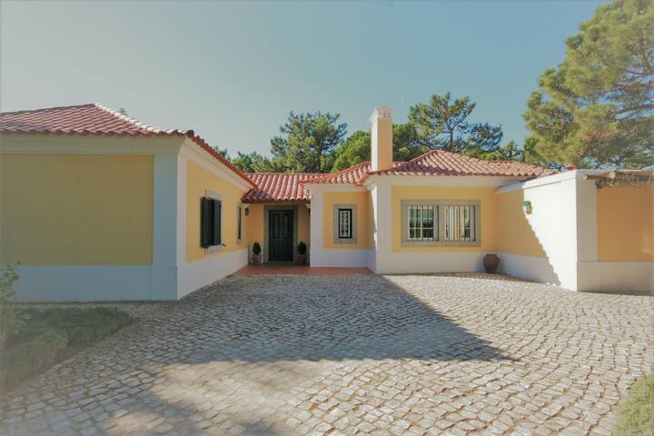 Luxury Private Villa with Pool – Quinta da Marinha gallery image 2