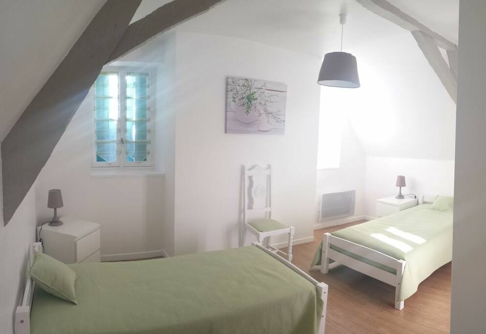 Chambre avec 2 lits de 90