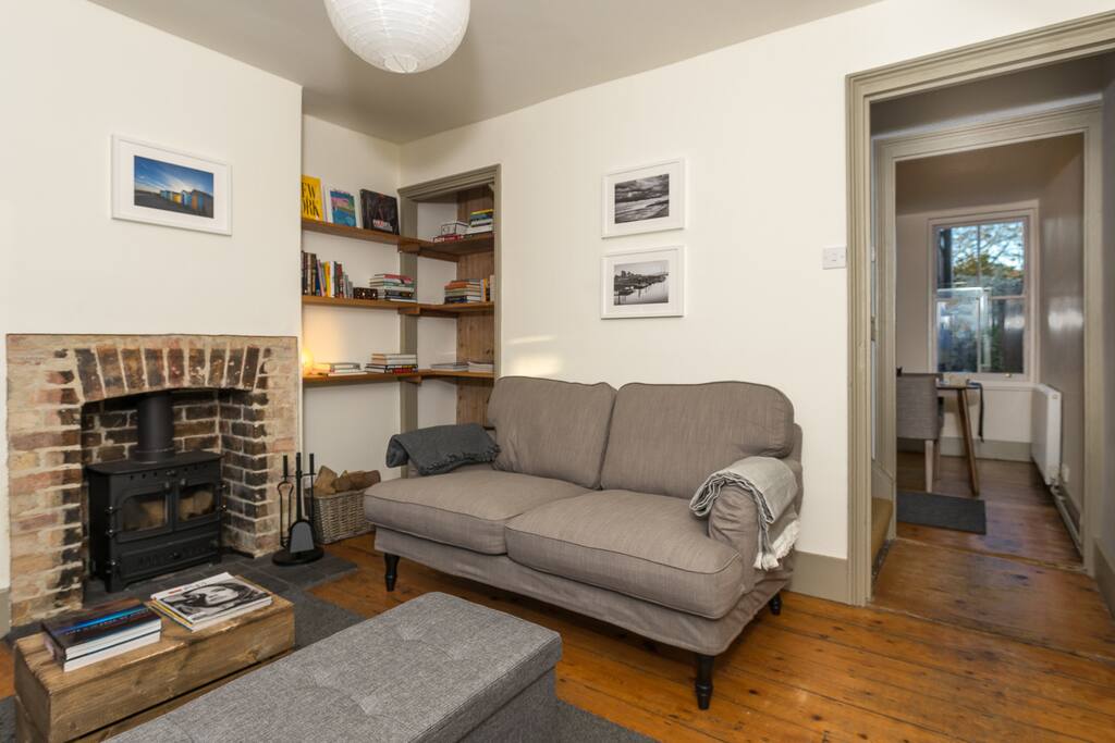 There's a good collection of books and games in the living room, and a Bluetooth speaker for some music.