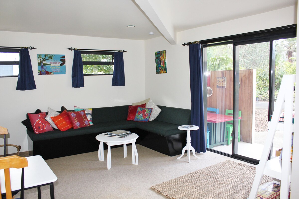 Top Airbnb: Tairua Tui Bnb Stroll to cafes, beaches, village in Thames Coromandel District East