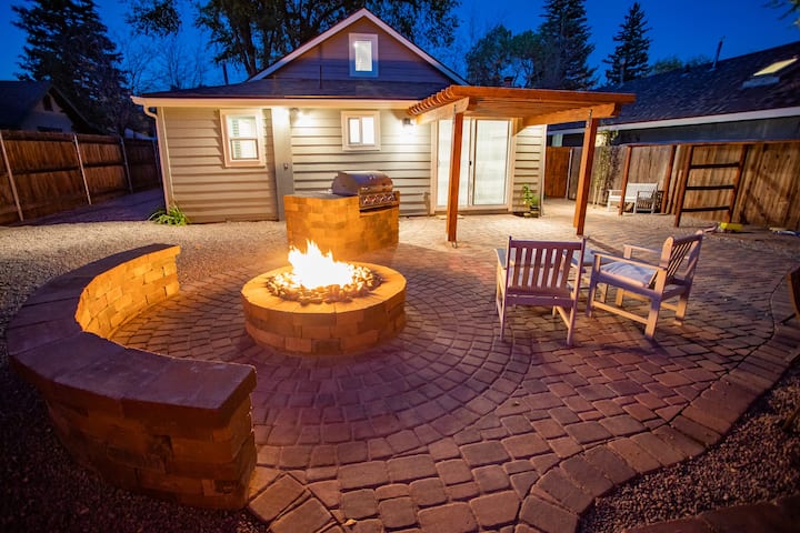 Family Friendly Downtown Home-Fire Pit