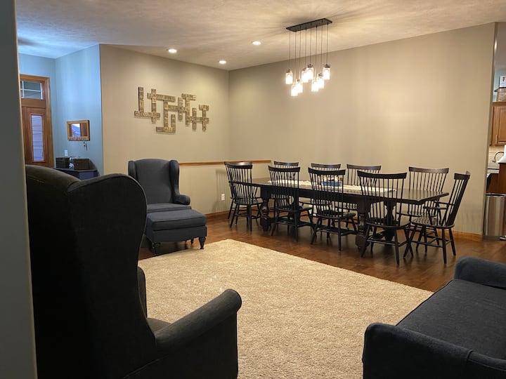 10 Best Airbnb Vacation Rentals In Grand Island, Nebraska Updated
