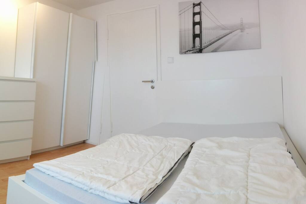 Bett für 2 Personen