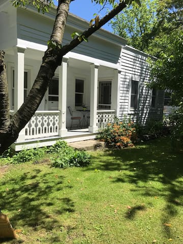 Charming, Downtown and Conveniently Located