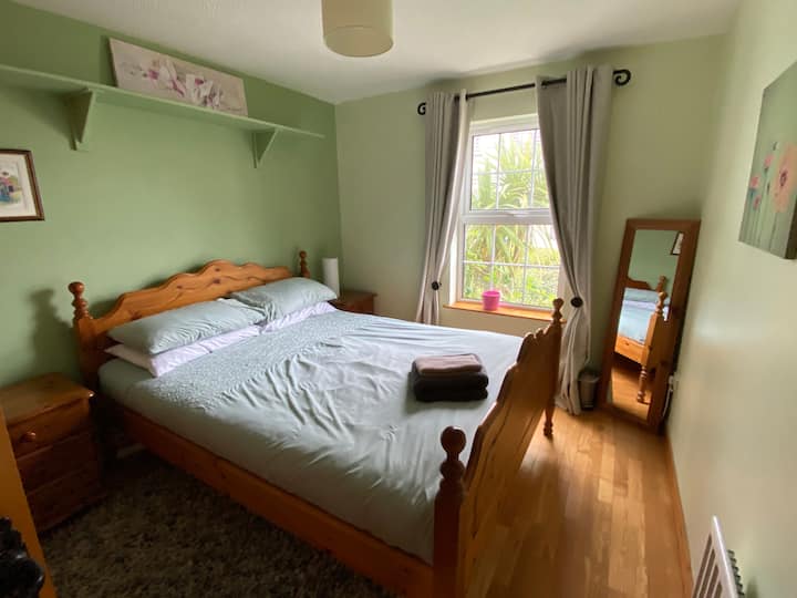 卧室2 （加大双人床）