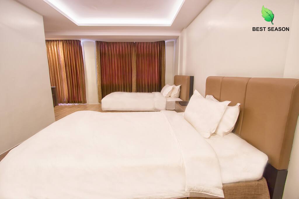 2 Super Single Bed (1 Bed Room Suite)