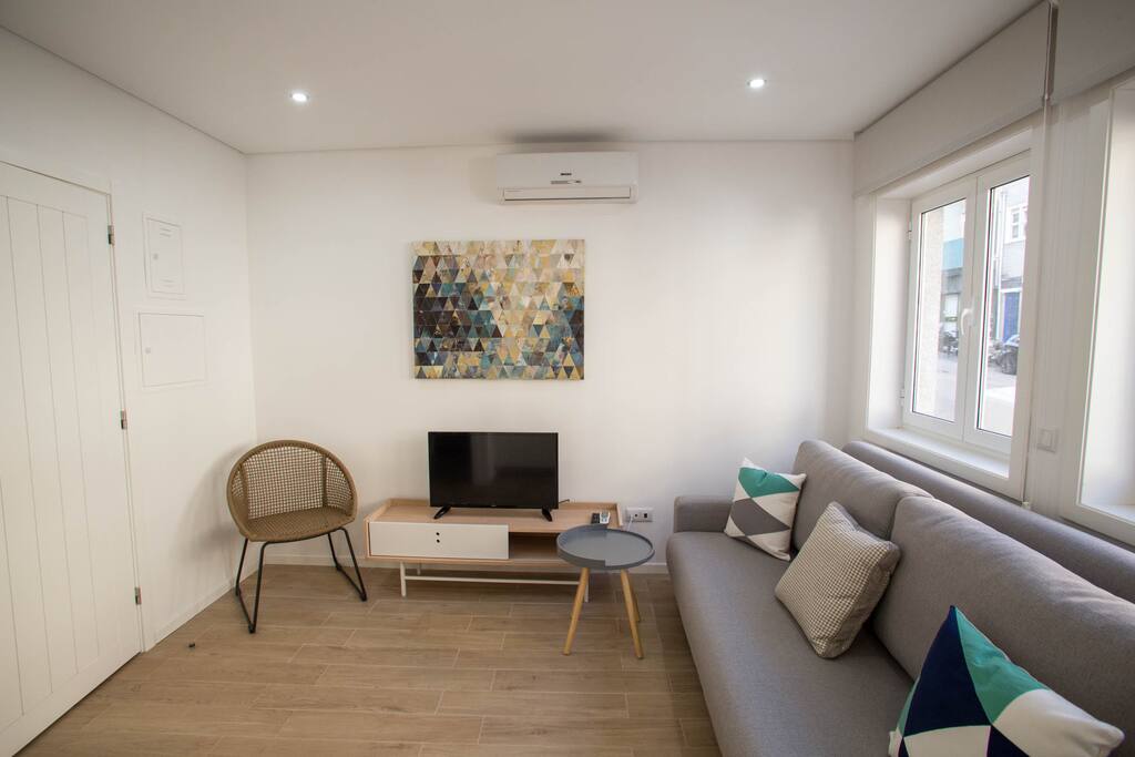 TV and WiFi available