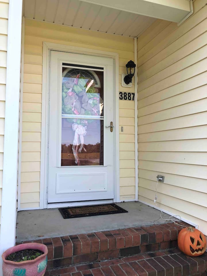 Stantonsburg Holiday Rentals & Homes North Carolina, United States