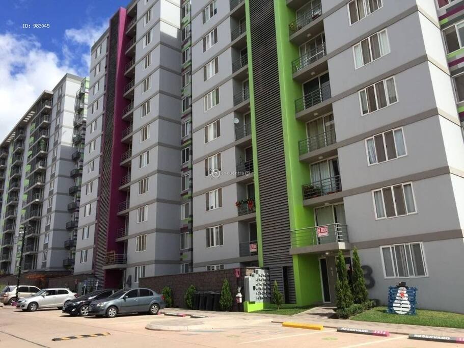 Fachada frontal del edificio