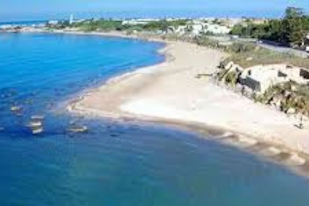 la spiaggia bianca a 50 metri