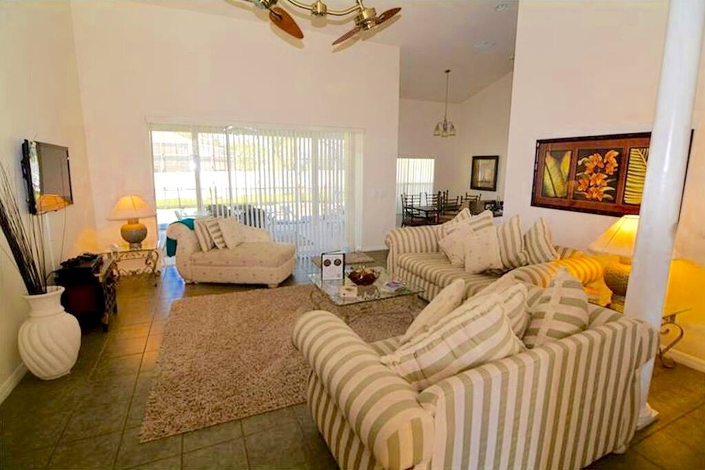 Contemporary living area