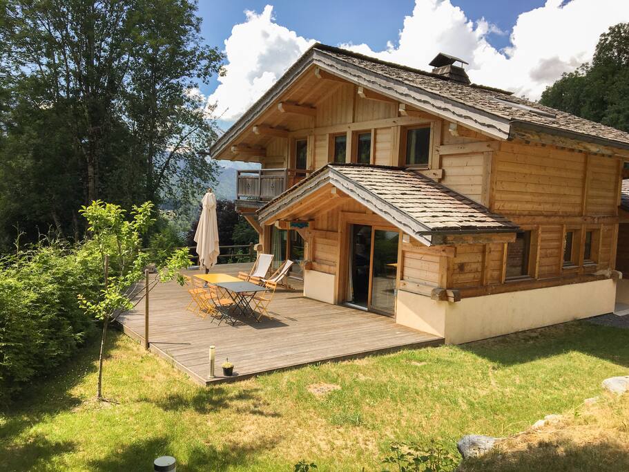 View of the chalet from the garden