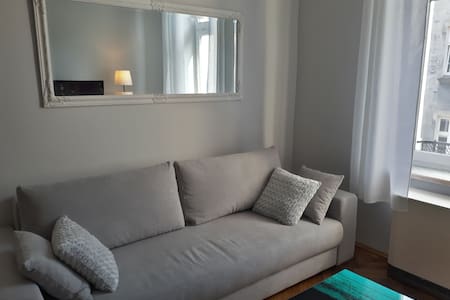 new comfortable and sunny apartment