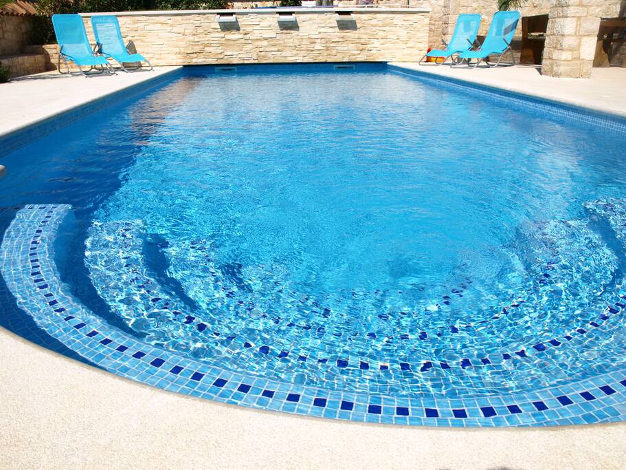 Heated pool