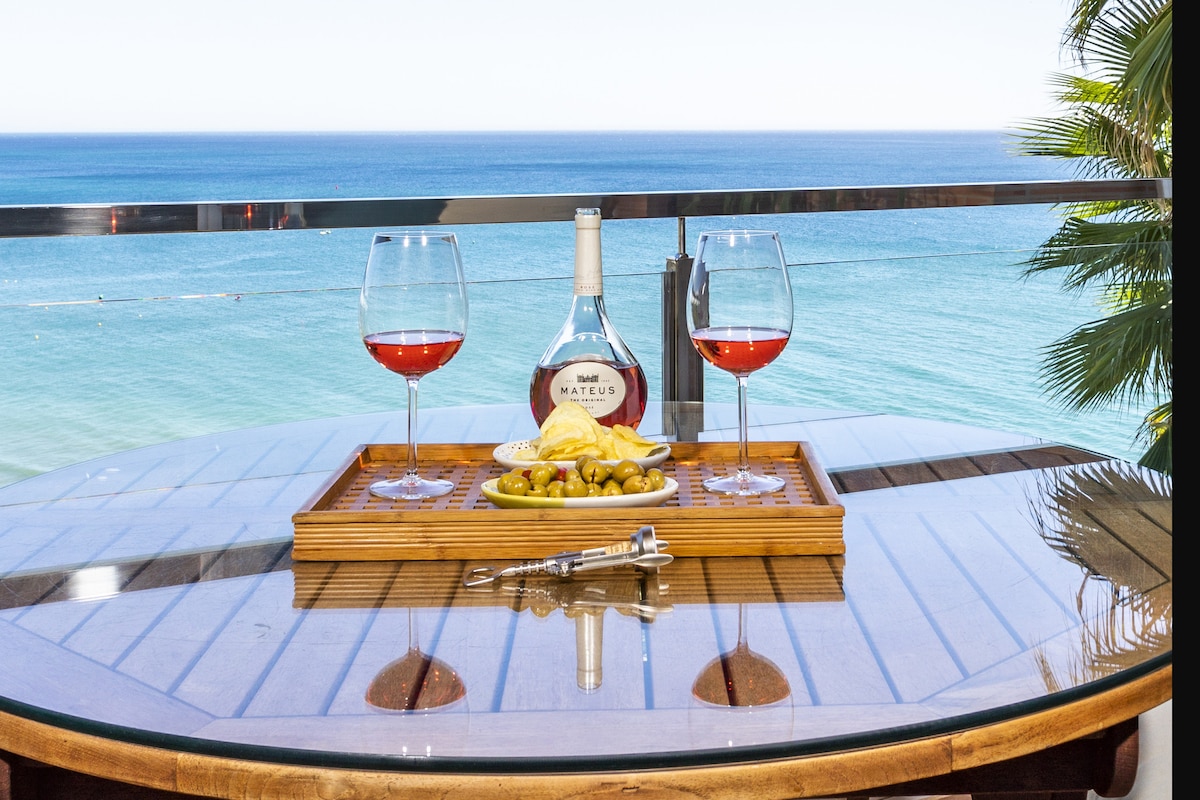 Top performing Airbnb: Apartment Sea views Torremolinos center in Torremolinos