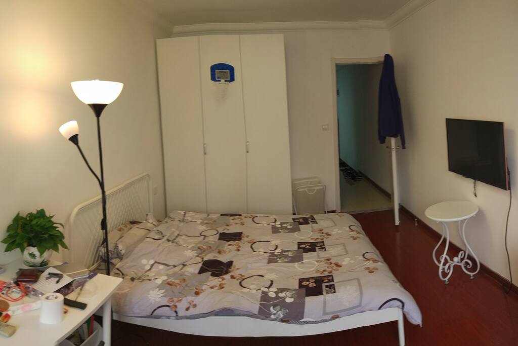 Large, comfy bedroom/living room. You can also play basketball if that's your thing :P