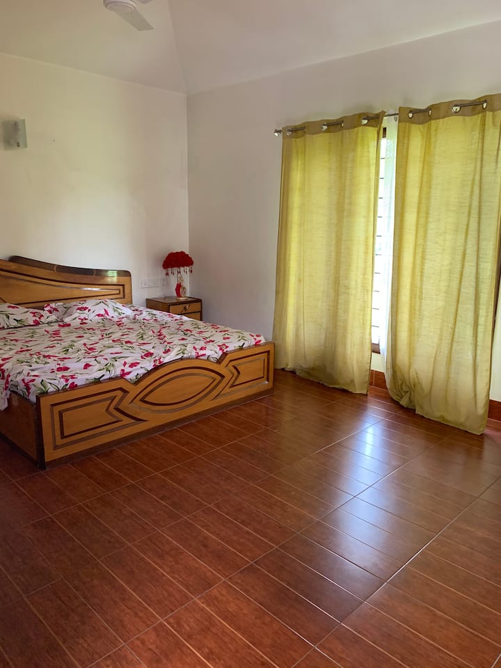 חדר 4 בקומה הראשונה