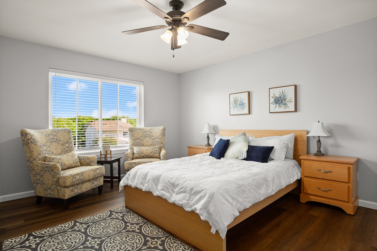 ห้องสวีทหลักพร้อมเตียงควีนไซส์