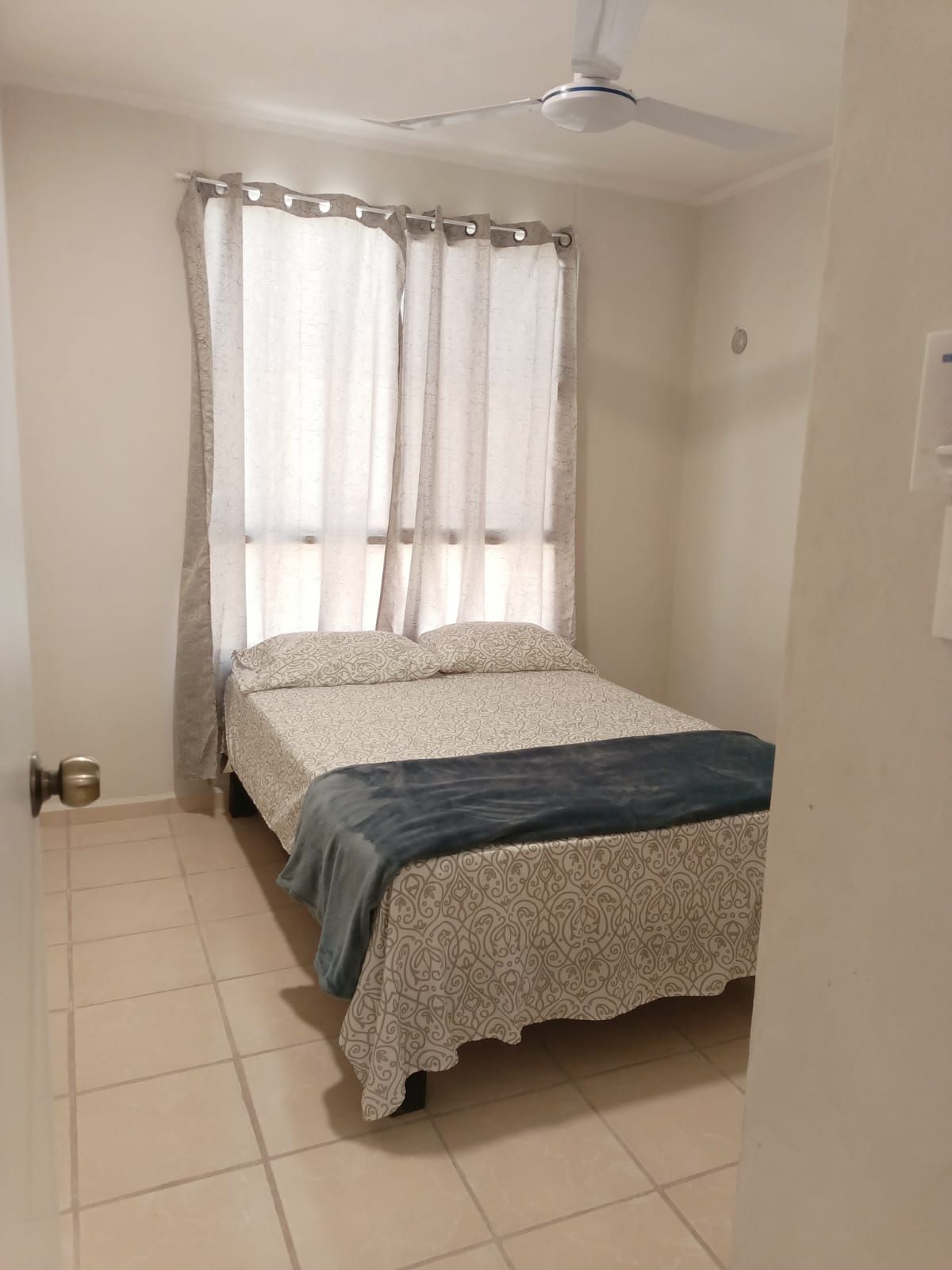 საძინებელი 1