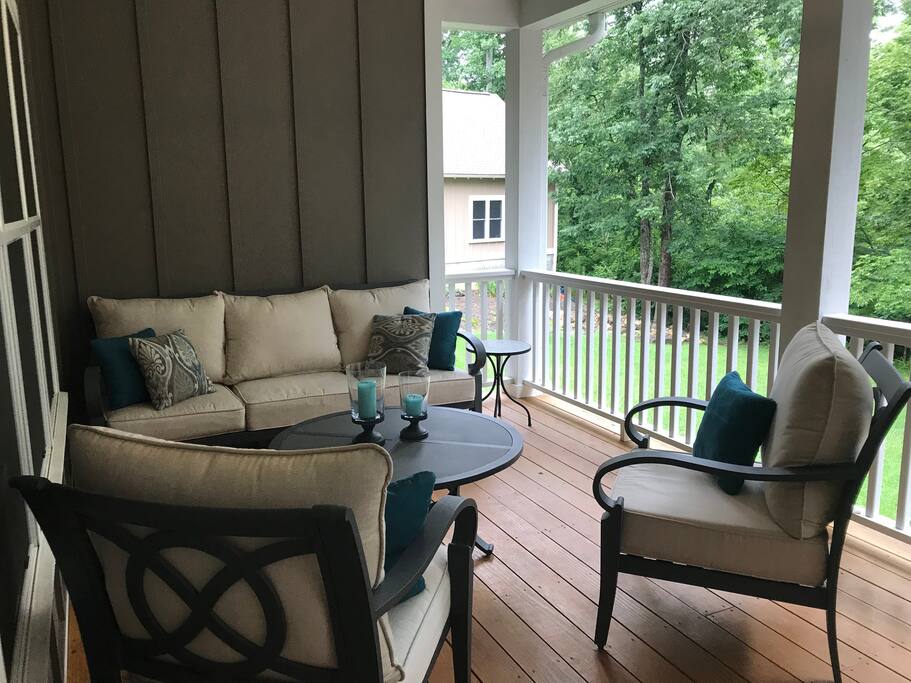 Great spot for morning coffee or an afternoon nap
