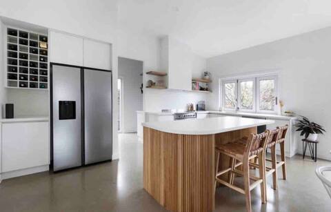 Abode on Batman