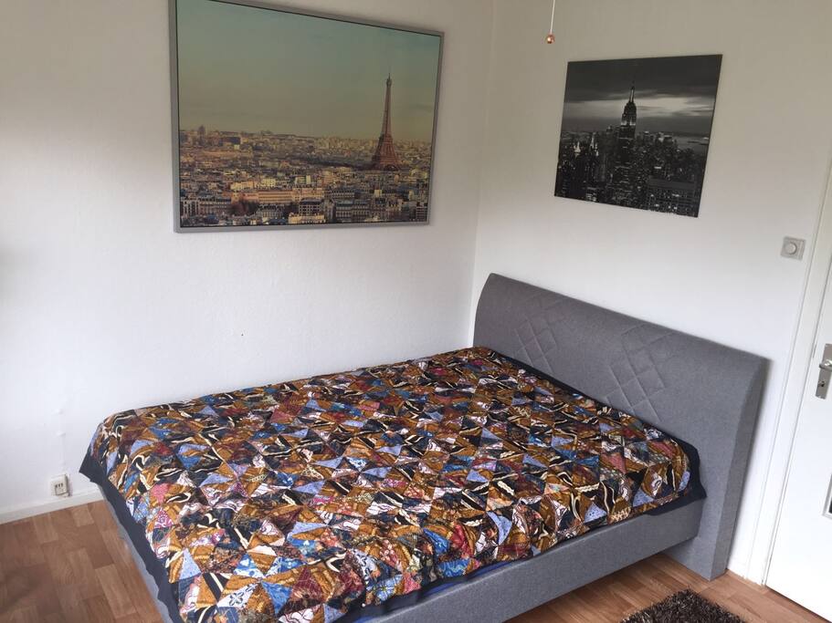 Großes Boxspringbett