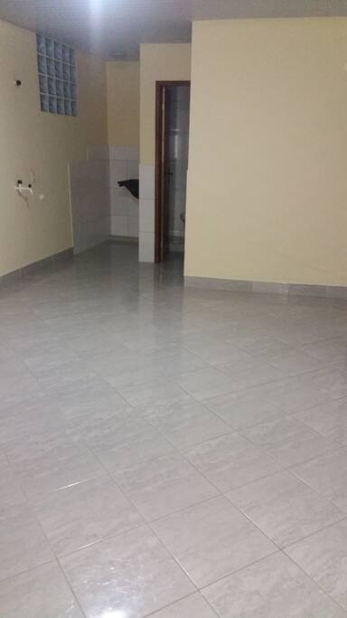 Quarto só falta decorar .