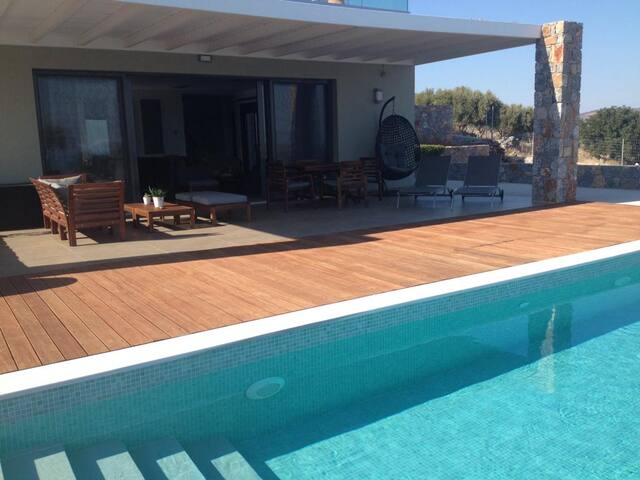 Elounda Villa – amazing view of Spinalonga gallery image 3