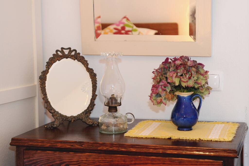 Downstairs bedroom.