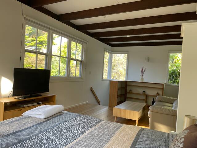 Amazing location across Rd Mount Martha STH Beach gallery image 5