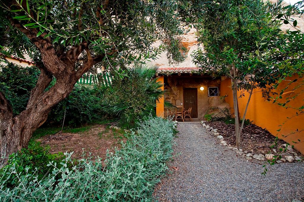 Casa Cueva Alimoche