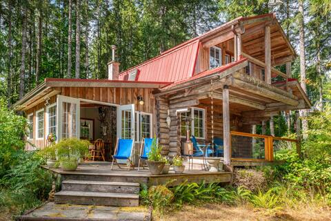 Log Cabin retreat on  River acreage