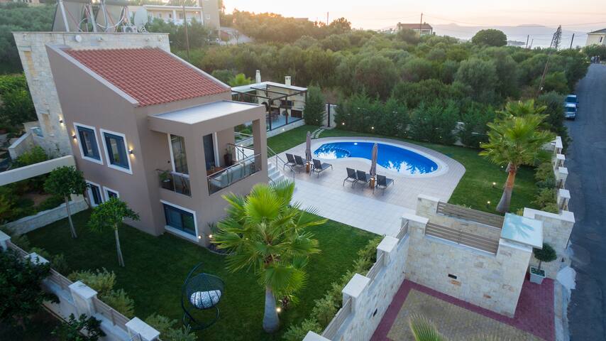 Villa Thalia, Stalos, Chania, 500m from the Beach gallery image 5