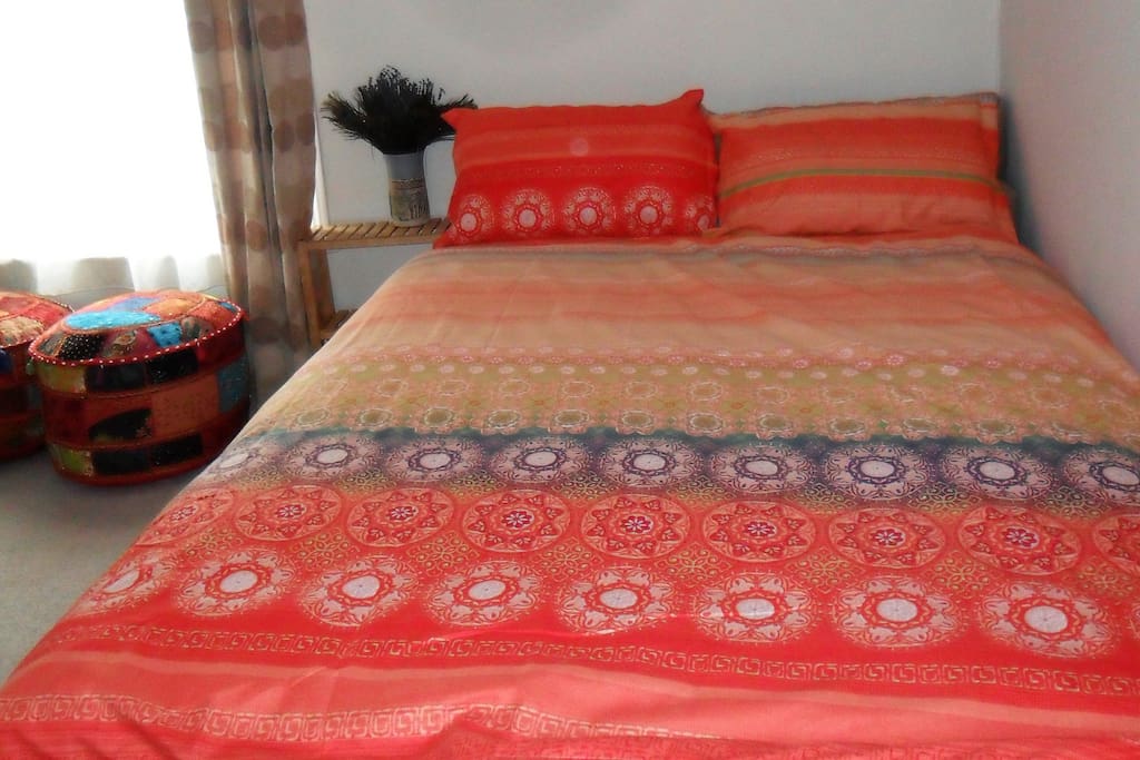 Kingsize double mattress with goosedown topper