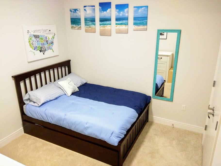 Full size bed
