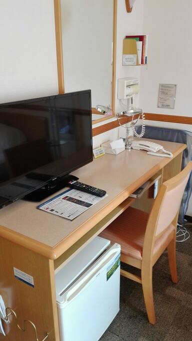 Built-in desk & chair
