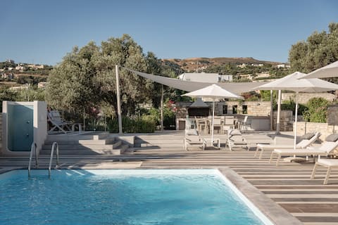 Eco Villa, Serene Nature Retreat Near the Beach