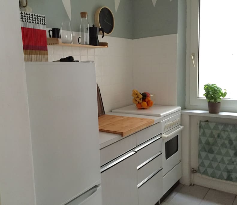 small but well equipped kitchen :)