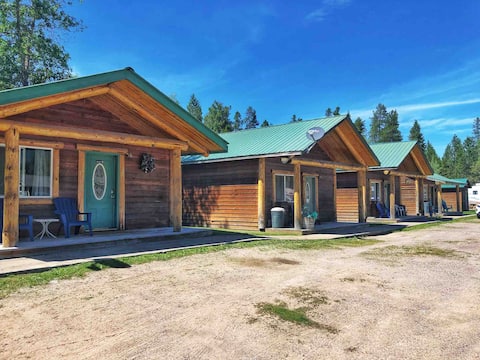Great Bear Cabin #3 - Minutes to GNP