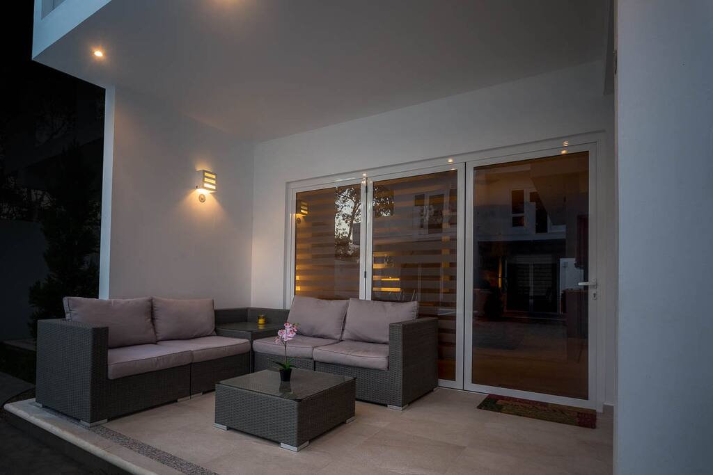 Private front patio