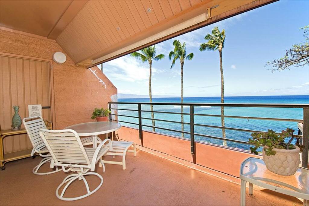 2nd Floor Lanai