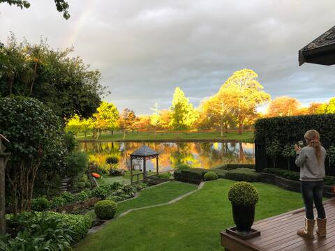 Waters Edge - Close to Massey University