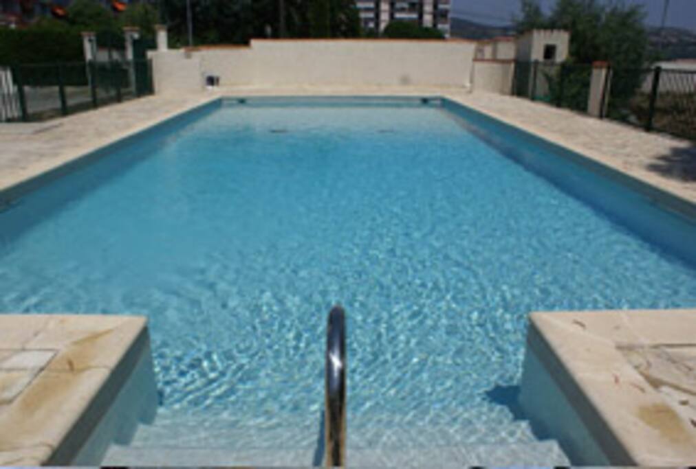 Piscine dans Résidence