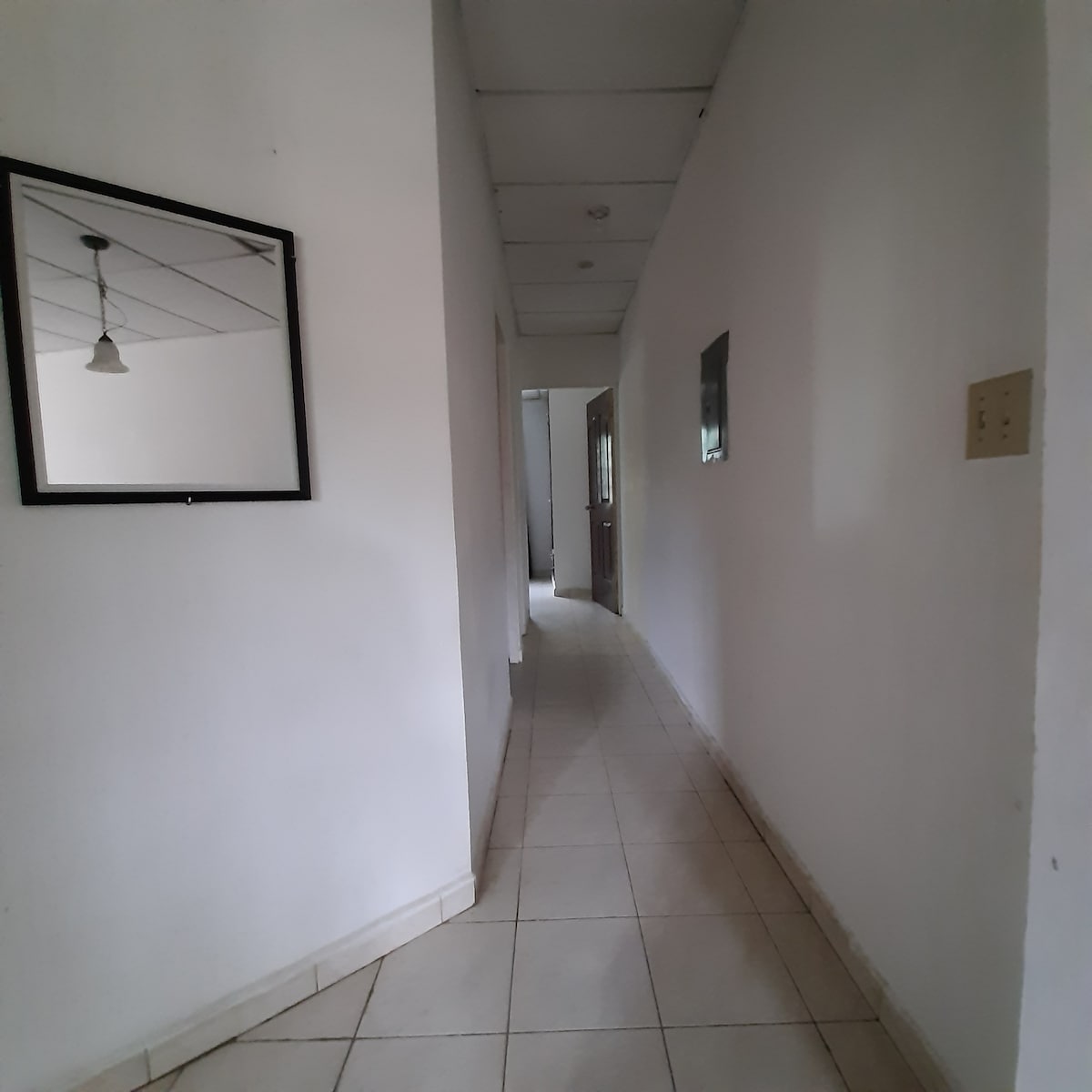 Hallway to bedrooms and bathroom at Casa tipo dúplex completa in David