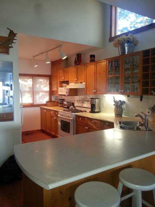Full-facilities kitchen