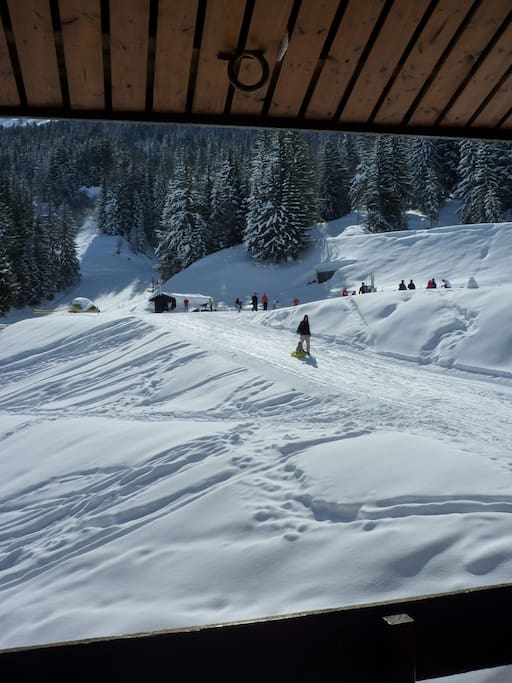 Pistes de ski : moins de 50 m