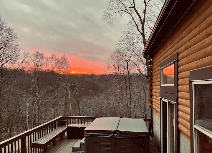 Wooded Hilltop Escape Hocking Hills Cabin Cabins for Rent in South
