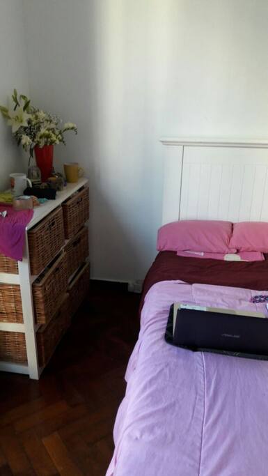 Espacio para guardar la ropa y objetos personales.