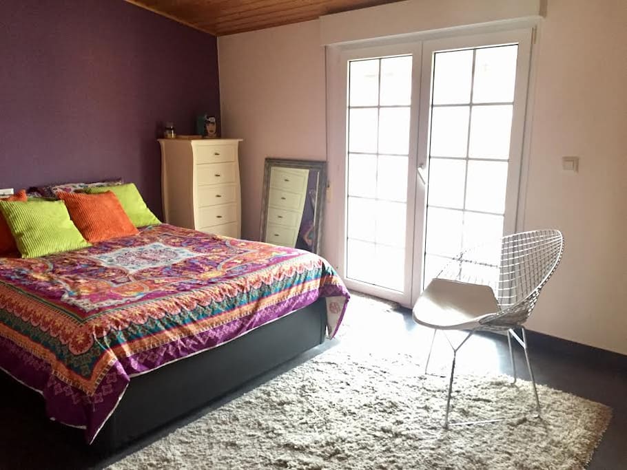 Dormitorio cama matrimonio